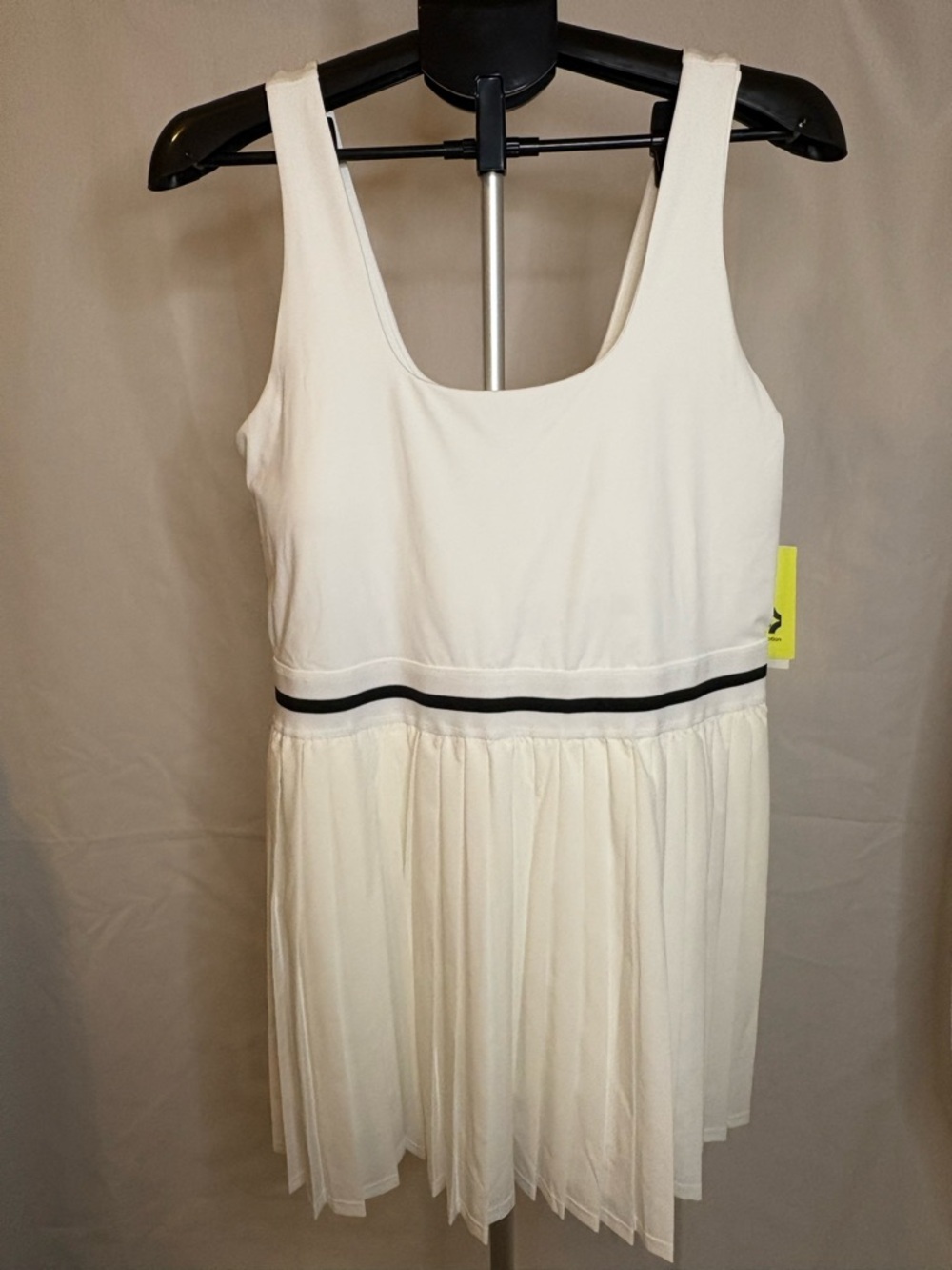 All in Motion Pleated Active Dress White XXL - New With Tags - Picture 4 of 5